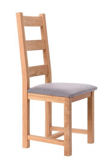 Dubová olejovaná a voskovaná stolička Ladder Back sivá látka 5