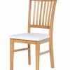 Dubová lakovaná židle Raines s bílou koženkou
