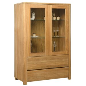 Vitrína Lausanne je navržena tak, aby splňoval všechny vaše potřeby a zároveň přinesla do vašeho domova špetku luxusu a elegance.