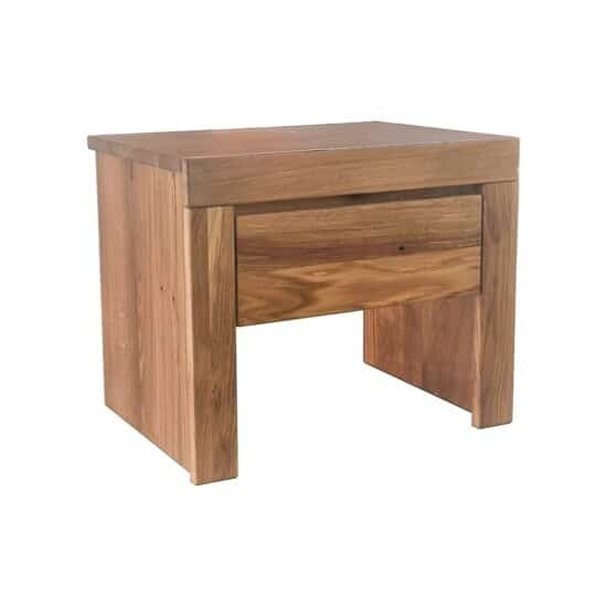 Masivní dubový noční stolek Oslo 1