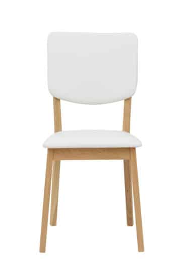 Představujeme Vám  jídelní židli Tallin polstrovanou bílou koženkou v provedení olej s voskem.