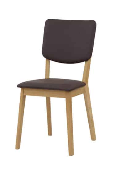 Představujeme Vám  jídelní židli Tallin polstrovanou hnědou koženkou v provedení olej s voskem.