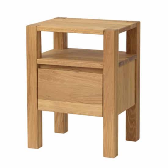 Dubový noční stolek Sandra je vyroben z pravého dubu, který je nejen esteticky krásný, ale také vydrží vám celé generace.