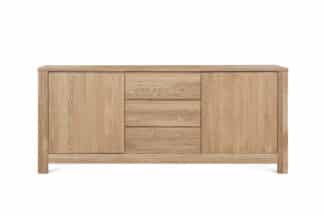 Dřevěná dubová komoda Aura – mistrovský kousek nábytku, který spojuje nadčasovou eleganci s praktickým úložným prostorem.