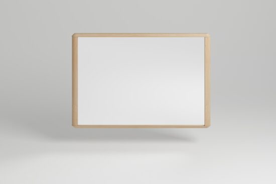 Dřevěné zrcadlo Stockholm, vyrobené z kvalitního dubového masivu s elegantním minimalistickým designem, je dokonalým kouskem, který přidá do vašeho interiéru šarm a nadčasovost!