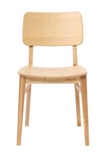 Jídelní židle Mio je ideální pro milovníky nadčasového designu, kvalitu a komfort v jednom. Právě tato židle je skvělým doplňkem pro každou jídelnu, kuchyň, ale i kavárny či restaurace.