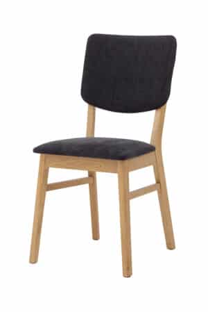 Židle Tallin v sobě spojuje přírodní krásu masivního dubu a elegantní černé čalounění, které dodá interiéru moderní, nadčasový a sofistikovaný vzhled. Ergonomicky tvarované opěradlo spolu s měkkým polstrováním poskytují maximální pohodlí při každém posezení. Kvalitní černá látka působí stylově, je příjemná na dotek a zároveň odolná vůči každodennímu používání.