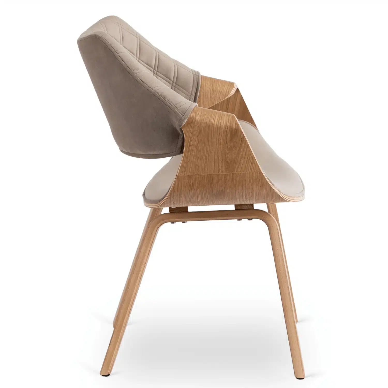 Křesílko Luise je ideální volbou pro všechny, kteří hledají spojení moderního designu, kvalitních materiálů a maximálního pohodlí. Elegantní křivky, přírodní dubové dřevo a komfortní čalounění vytváří harmonický kus nábytku, který dodá každému prostoru výjimečný charakter.